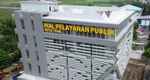 3604c_mall-pelayanan-publik-kota-tegal-layani-drive-thru-samsat.jpg